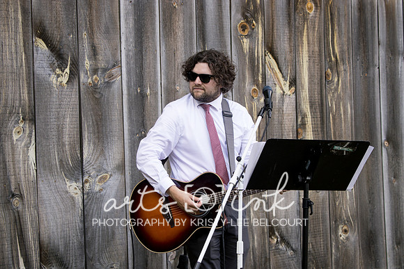 Blissful Meadows, Uxbridge MA | Wedding Photography | Arts Ink Photography