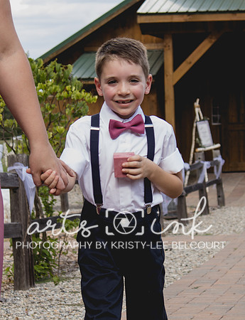 Blissful Meadows, Uxbridge MA | Wedding Photography | Arts Ink Photography