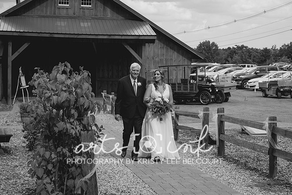 Blissful Meadows, Uxbridge MA | Wedding Photography | Arts Ink Photography