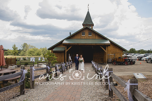 Blissful Meadows, Uxbridge MA | Wedding Photography | Arts Ink Photography
