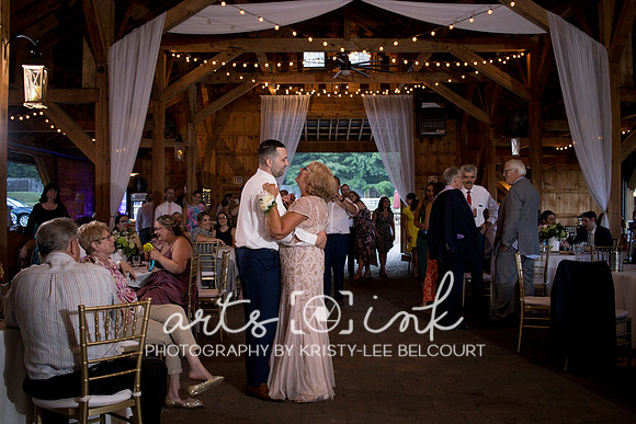 Blissful Meadows, Uxbridge MA | Wedding Photography | Arts Ink Photography