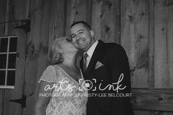 Blissful Meadows, Uxbridge MA | Wedding Photography | Arts Ink Photography