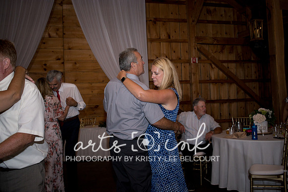 Blissful Meadows, Uxbridge MA | Wedding Photography | Arts Ink Photography