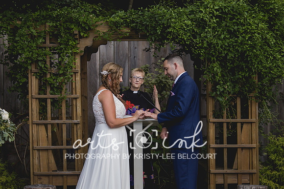 Blissful Meadows, Uxbridge MA | Wedding Photography | Arts Ink Photography