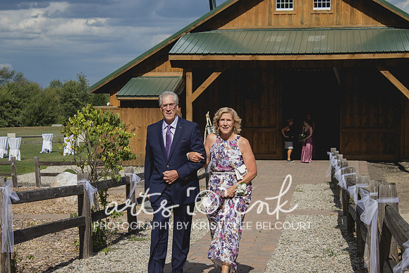 Blissful Meadows, Uxbridge MA | Wedding Photography | Arts Ink Photography