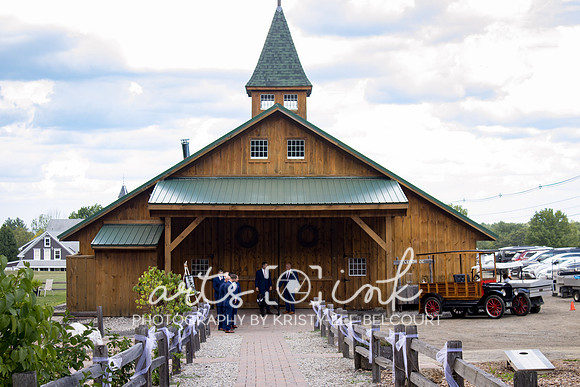 Blissful Meadows, Uxbridge MA | Wedding Photography | Arts Ink Photography