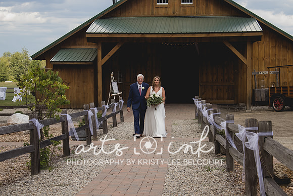 Blissful Meadows, Uxbridge MA | Wedding Photography | Arts Ink Photography