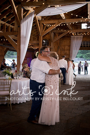 Blissful Meadows, Uxbridge MA | Wedding Photography | Arts Ink Photography